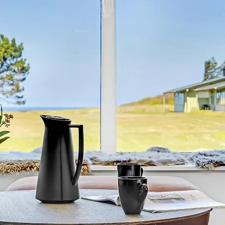 3 Bedroom Gorgeous In Holiday home *